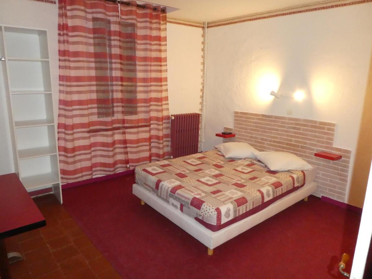 Etanit ! Beziers Plein Centre - 1Mn Du Bus, De La Gare Du Train Et Liaison Aeroport -Chambres Climatisees -Spacieuses Amenagees Pour Singles, Couple, Et Ou Familles -Parking A Velos -Consigne 외부 사진