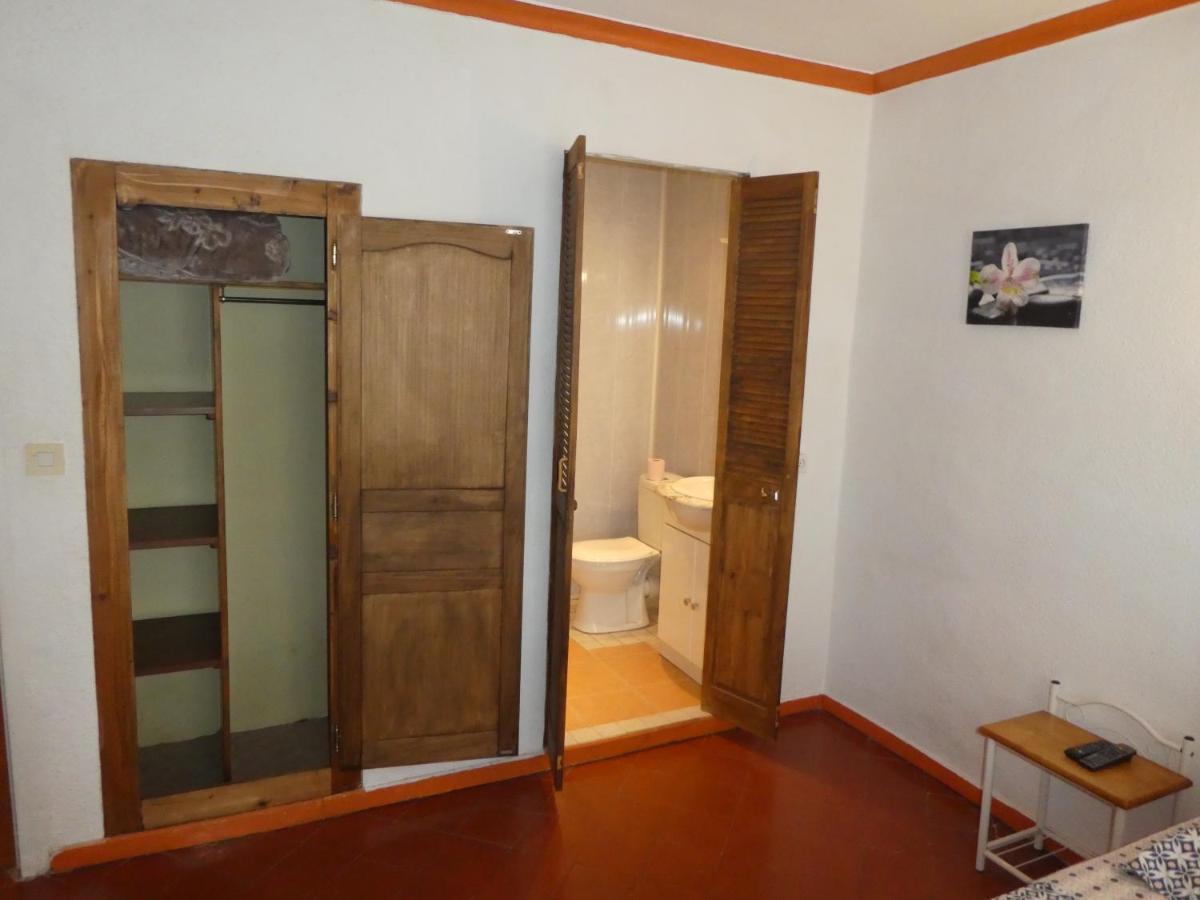 Etanit ! Beziers Plein Centre - 1Mn Du Bus, De La Gare Du Train Et Liaison Aeroport -Chambres Climatisees -Spacieuses Amenagees Pour Singles, Couple, Et Ou Familles -Parking A Velos -Consigne 외부 사진